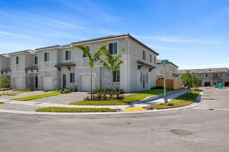 New construction Townhouse house 716 Se 14Th Ct, Homestead, FL 33034 - image