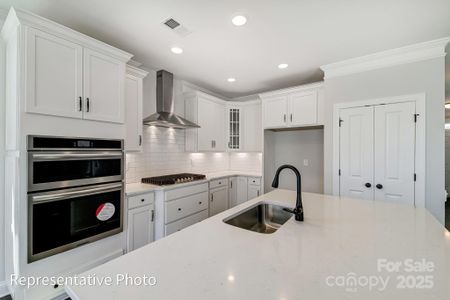 New construction Single-Family house 5104 Heathland Dr, Unit 73, Charlotte, NC 28215 Cypress - photo 10 10