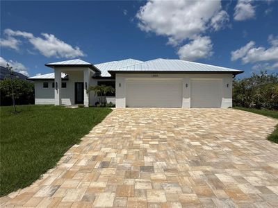 New construction Single-Family house 13654 Allamanda Cir, Port Charlotte, FL 33981 - image