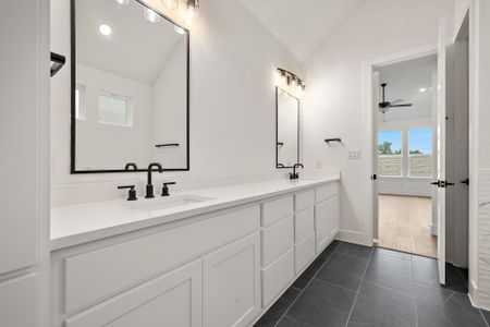 New construction Single-Family house 17341 Graces Path, Pflugerville, TX 78660 plan Travis - image 9
