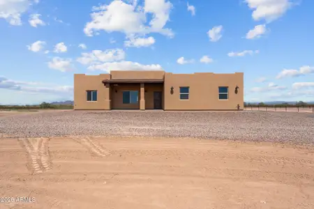 New construction Single-Family house 47562 W Ray Rd, Aguila, AZ 85320 - image