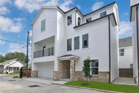 New construction Single-Family house 207 Edgewood St, Unit B, Houston, TX 77011 - image