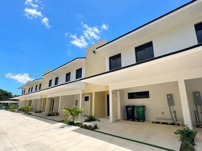 New construction Condo house 552 Nw 7Th St, Unit 6, Florida City, FL 33034 - image