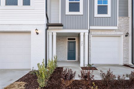 New construction Townhouse house 525 Eversden Dr, Zebulon, NC 27597 Hertford- photo 5 5