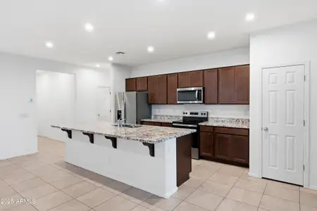 New construction Single-Family house 37520 W Patterson St, Maricopa, AZ 85138 plan Pinehurst - image 5