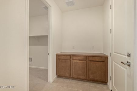 New construction Single-Family house 25312 N 131St Dr, Peoria, AZ 85383 plan Lot 114 - Plan  4413 - image 14