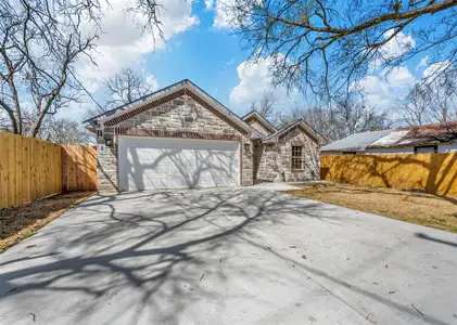 New construction Single-Family house 1006 W Brown, Ennis, TX 75119 null- photo 2 2