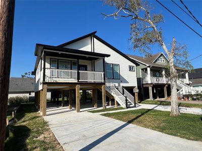 New construction Single-Family house 226 S Y St, La Porte, TX 77571 - image