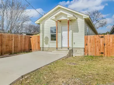 New construction Single-Family house 323 Amires Pl, San Antonio, TX 78237 null- photo 1 1