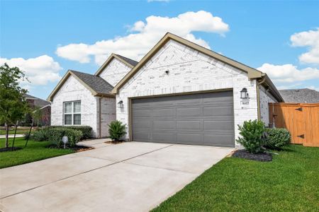 New construction Single-Family house 8603 Sun Coral Dr, Cypress, TX 77433 plan Pizarro - Smart Series - image