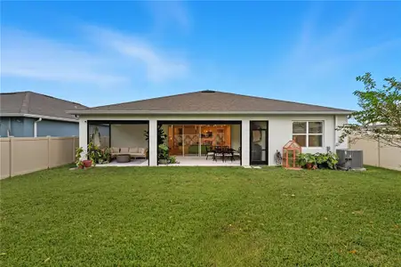 New construction Single-Family house 4175 Meandering Bay Dr, Apopka, FL 32712 - image