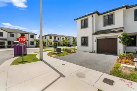 New construction Townhouse house 18920 Sw 344Th Ter, Homestead, FL 33034 - image