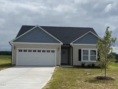 New construction Single-Family house 112 Chester Pl, Pikeville, NC 27863 plan Hayes - image