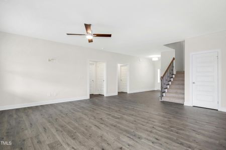 New construction Single-Family house 40 Winterwood Drive, Benson, NC 27504 Peach Willow- photo 6 6