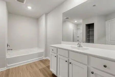 New construction Single-Family house 8209 Burnt Orchid Dr, Houston, TX 77016 - image