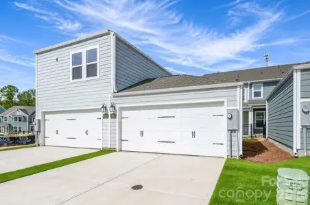 New construction Townhouse house 10112 Mamillion Dr, Huntersville, NC 28078 plan The Lochridge - image