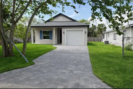 New construction Single-Family house 1606 Peach Ave, Sanford, FL 32771 - image