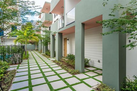 New construction Townhouse house 721 Sw 11Th St, Unit E, Miami, FL 33129 - image