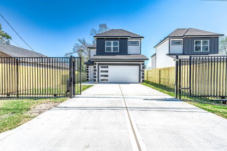 New construction Single-Family house 8602 Hoffman St, Houston, TX 77016 - image