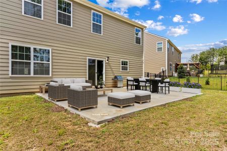 New construction Single-Family house 121 Edgehill Ct, Troutman, NC 28166 - image