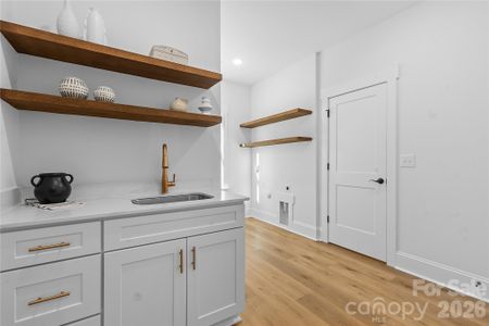 New construction Single-Family house 9729 Flowes Store Rd, Midland, NC 28107 - image 15