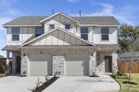 New construction Townhouse house 194 Griffith Dr, Princeton, TX 75407 Shasta- photo 0 0