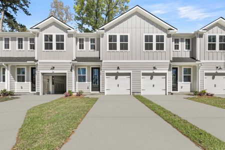 New construction Townhouse house 109 Berry Shoals Dr, Summerville, SC 29485 plan Chartwell - image