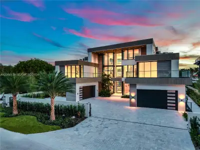 New construction Single-Family house 725 Middle River Dr, Fort Lauderdale, FL 33304 - image