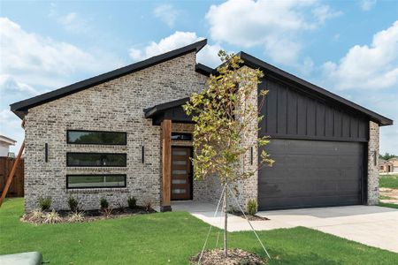 New construction Single-Family house 110 Hesed St, Greenville, TX 75402 - image