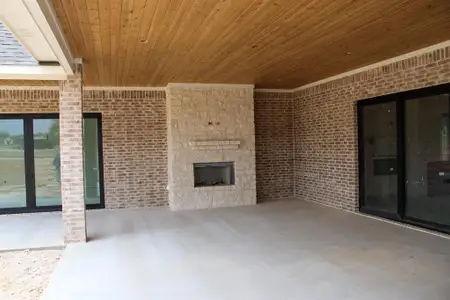 New construction Single-Family house 2016 Pinetree, Weatherford, TX 76087 - image