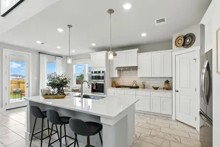 New construction Single-Family house 19104 Ariel Elena Wy, Pflugerville, TX 78660 plan Bennington 2434 S 3CG - image 19