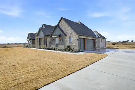 New construction Single-Family house 6921 Eagle Creek Dr, Godley, TX 76044 - image