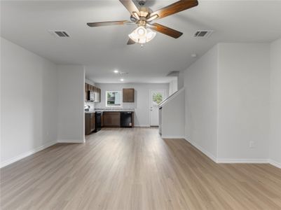 New construction Single-Family house 310 N Orange St, Sweeny, TX 77480 null- photo 1 1