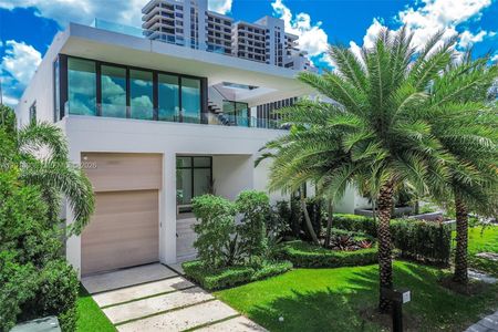 New construction Single-Family house 1092 N Venetian Dr, Miami, FL 33139 - image