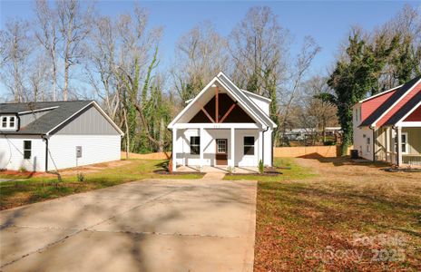 New construction Single-Family house 512 N Mulberry St, Cherryville, NC 28021 - image