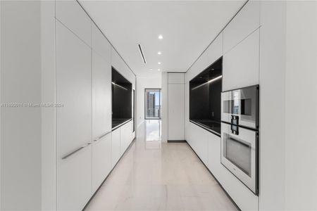 New construction Condo/Apt house 300 Biscayne Way, Unit 2103, Miami, FL 33131 - photo 6 6