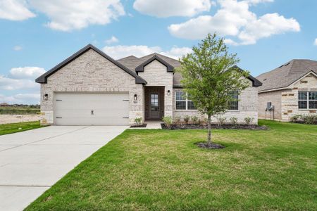 New construction Single-Family house 501 W Luna Blue Ln, Jarrell, TX 76537 - image
