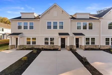 New construction Single-Family house 503 Fernleigh Trl, Taylors, SC 29687 plan Laurens - image
