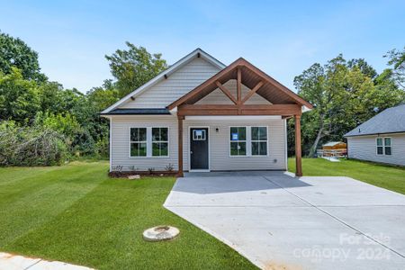 New construction Single-Family house 924 Long Street S, Salisbury, NC 28144 - photo 0