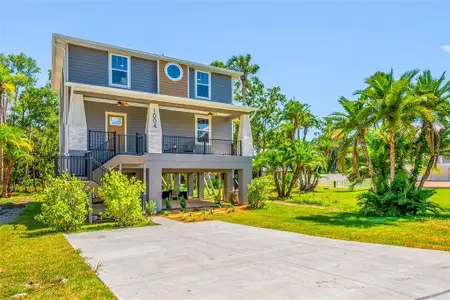 New construction Single-Family house 1004 W Henry Ave, Tampa, FL 33604 - image