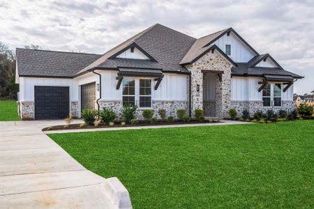 New construction Single-Family house 8010 Grizzly Run Drive, Burleson, TX 76028 Lincoln- photo 0