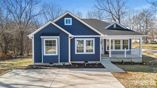 New construction Single-Family house 414 E Broad St, East Spencer, NC 28144 - image