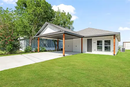 New construction Single-Family house 406 Depot St, Whitesboro, TX 76273 - image
