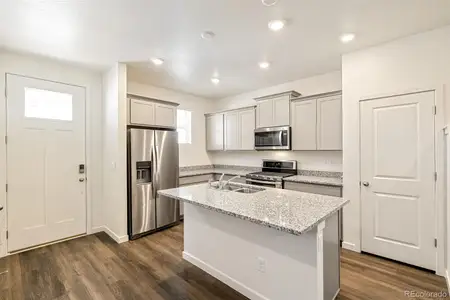 New construction Townhouse house 18784 E 99Th Ave, Commerce City, CO 80022 plan MUIRFIELD - image