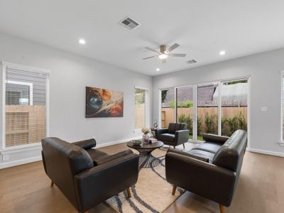New construction Single-Family house 7208 Shadyvilla Ln, Houston, TX 77055 - image 3