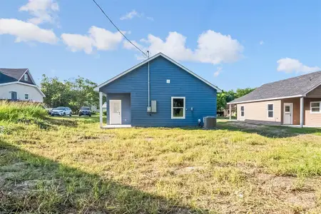 New construction Single-Family house 211 W Elm St, Whitewright, TX 75491 - image