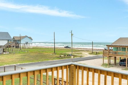 New construction Single-Family house 1106 White Cap Dr, Surfside Beach, TX 77541 - image