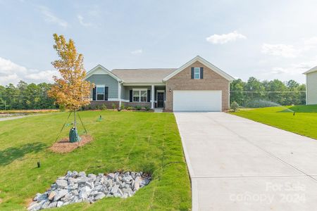 New construction Single-Family house 7557 Bridle Court, Unit 01, Sherrills Ford, NC 28673 Lancaster- photo 0