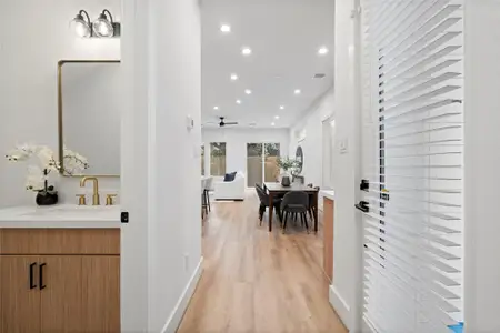 New construction Single-Family house 2706 Fox St, Houston, TX 77003 - image