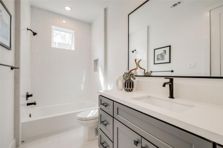 New construction Single-Family house 2213 Whitney St, Houston, TX 77006 - image 8